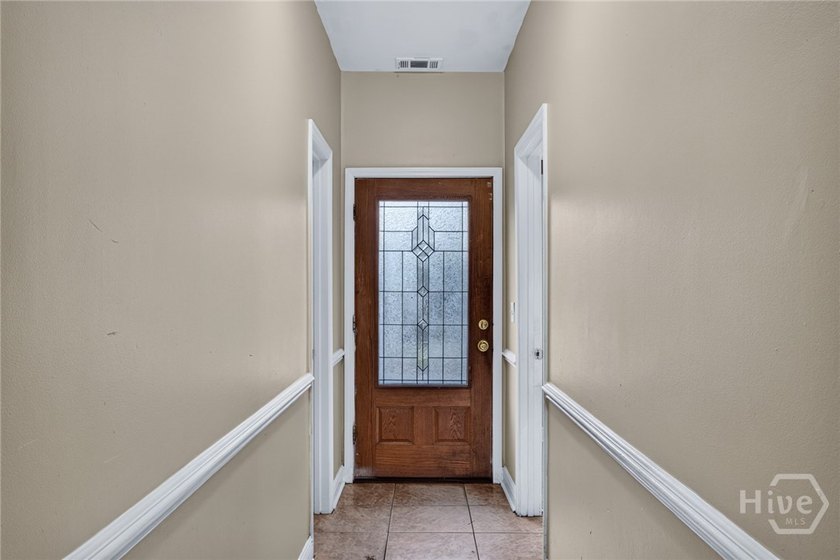 Looking to add a cash-flowing property to your portfolio? This - photo 4