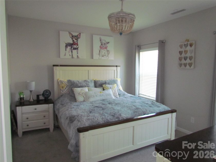 Gorgeous 3BD/2.5BTH in desirable Edgewater community! Large deck - photo 11