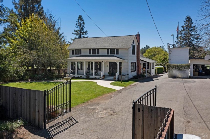 Sellers are relocating for work - an incredible opportunity - photo 3