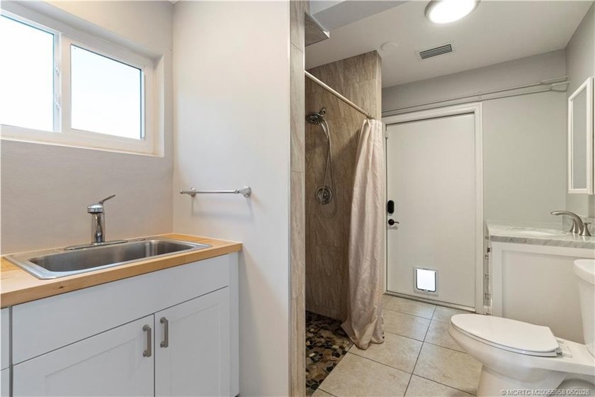 Don't miss this well-located 2-bedroom, 2-bathroom home just - photo 29