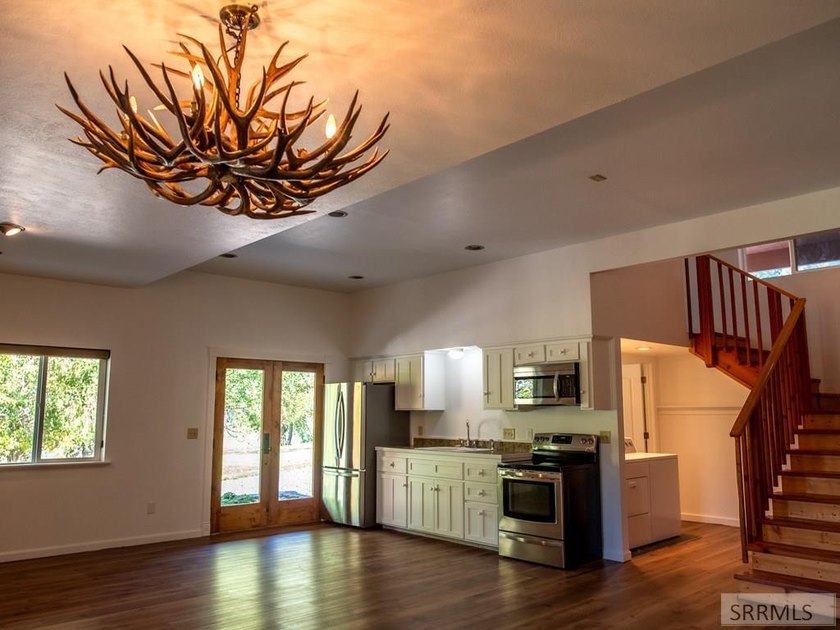 Nestled against the base of the hillside with an expansive view - photo 29