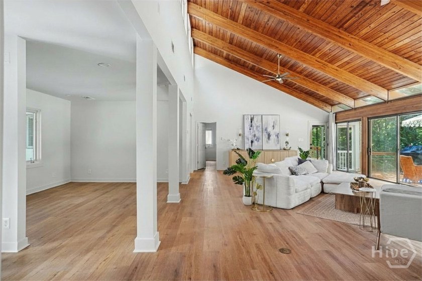 Beautifully reimagined and move-in ready, this updated 3-bedroom - photo 5