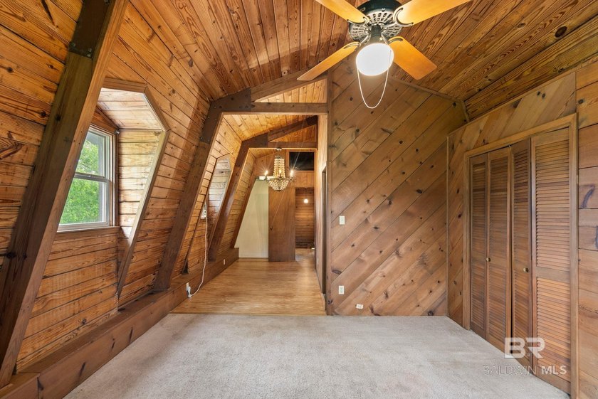 SELLER NOW OFFERING TO SPLIT CLOSING COSTS WITH ACCEPTABLE - photo 22