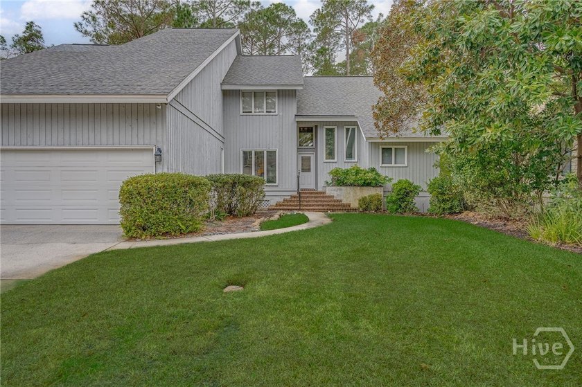 Don't miss this lovely 3-bedroom, 3.5-bath home, boasting modern - photo 2
