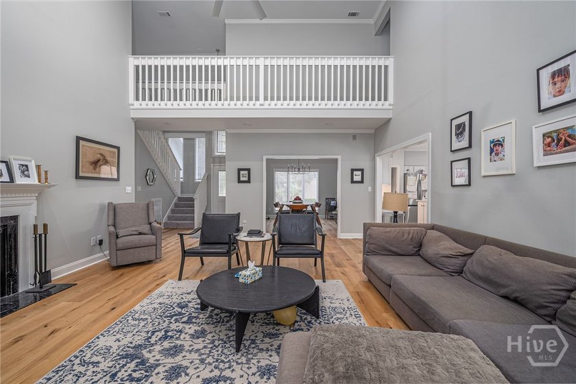 Don't miss this lovely 3-bedroom, 3.5-bath home, boasting modern - photo 7