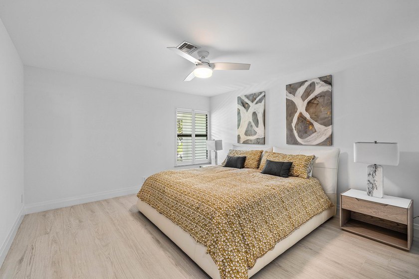 Enjoy tranquil lake views from this beautifully renovated &amp; - photo 24