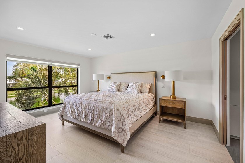 Enjoy tranquil lake views from this beautifully renovated &amp; - photo 25