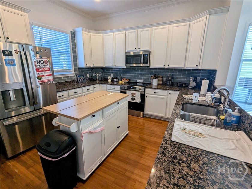 Townhome for Sale in the Streetcar Historic District. This - photo 6