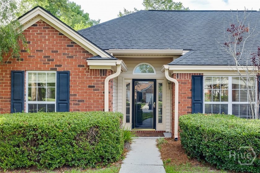You will enjoy moving into this comfortable one-level 3-bedroom - photo 3