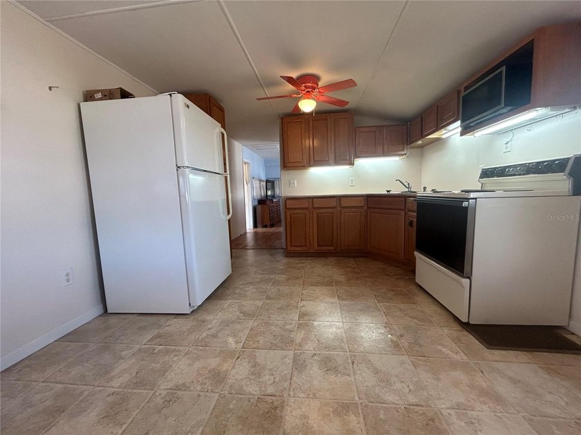One or more photo(s) has been virtually staged. Own your land - photo 9