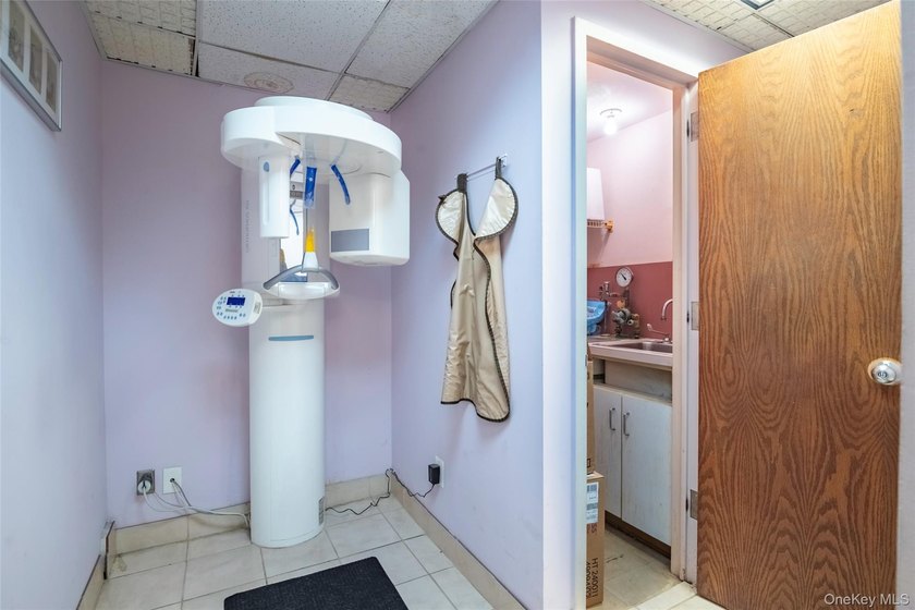 The ideal location for your business to thrive! Situated in one - photo 23