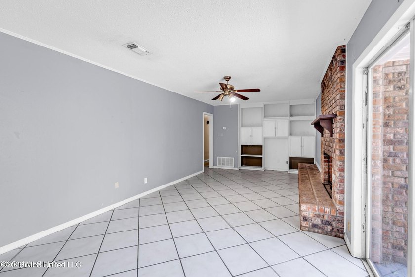 Don't miss out on this Great investment opportunity. Easy access - photo 13