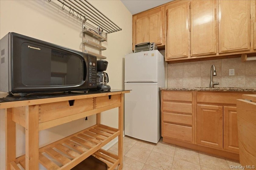 Why Rent when you can own! Time to Buy in the highly - photo 13