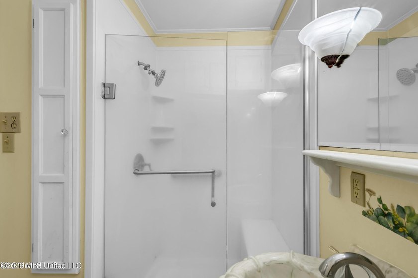 Don't miss out on this Great investment opportunity. Easy access - photo 20