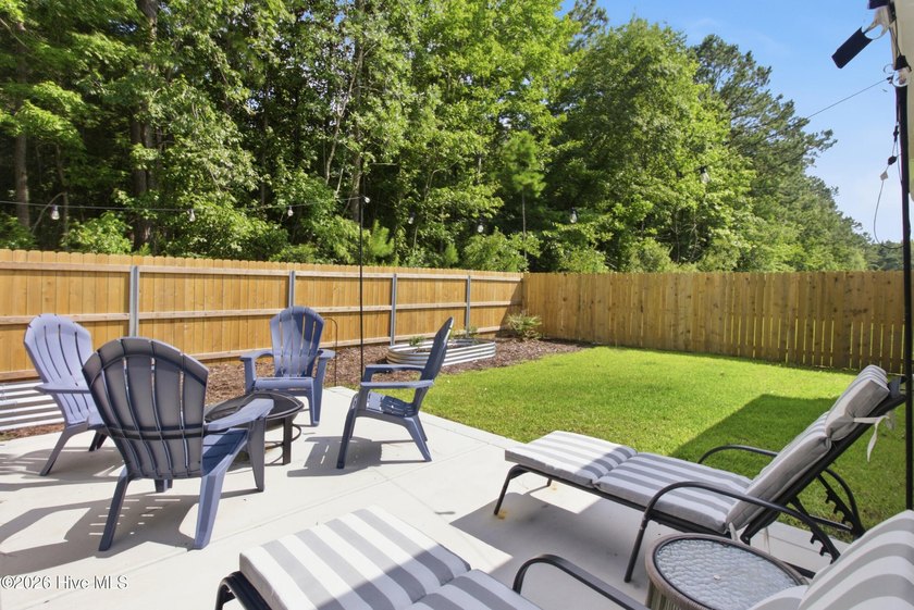 Ideal positioning and a flawlessly executed open-concept design - photo 22