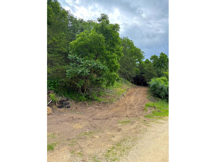 Private and wooded 7.1 acres on the outskirts of the charming - photo 24