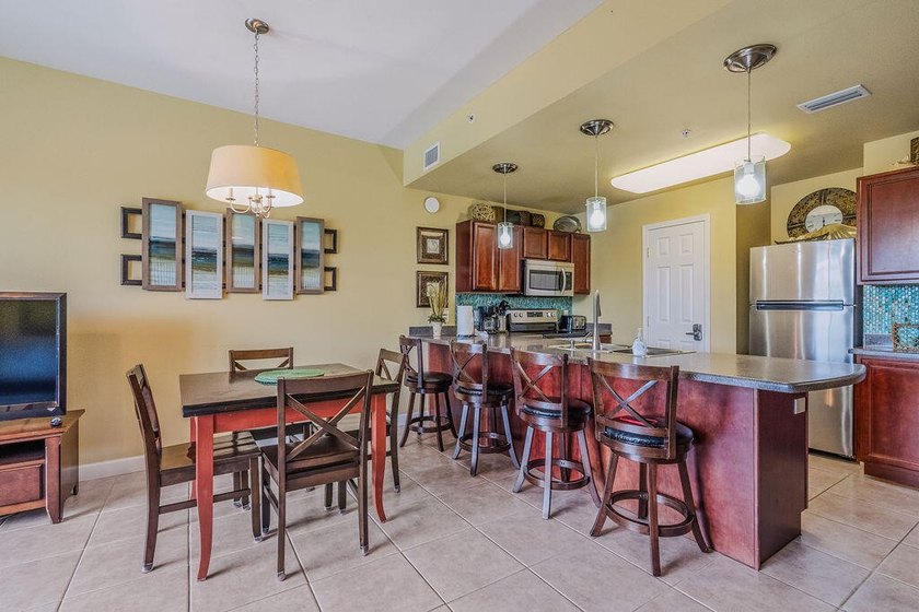 Beautifully furnished and meticulously maintained, this - photo 26