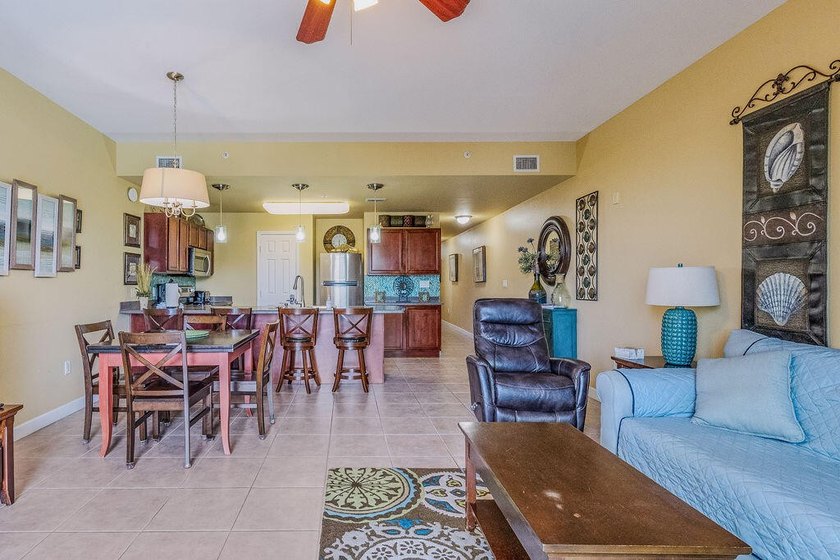 Beautifully furnished and meticulously maintained, this - photo 27