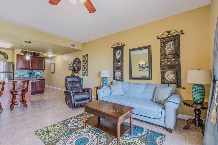 Beautifully furnished and meticulously maintained, this - photo 28