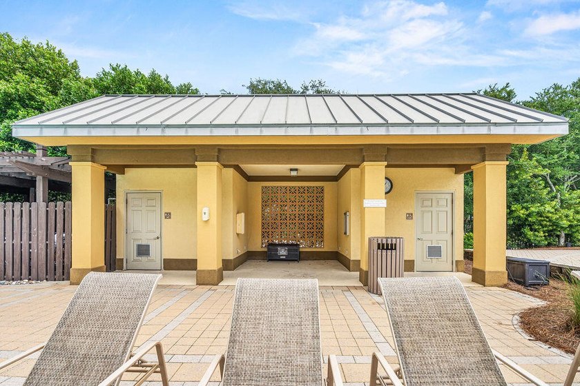 Beautifully furnished and meticulously maintained, this - photo 42