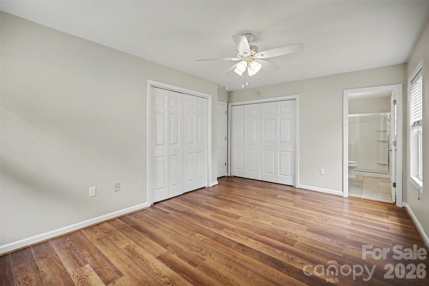 Beautifully renovated, walkable to downtown Belmont, in the - photo 12