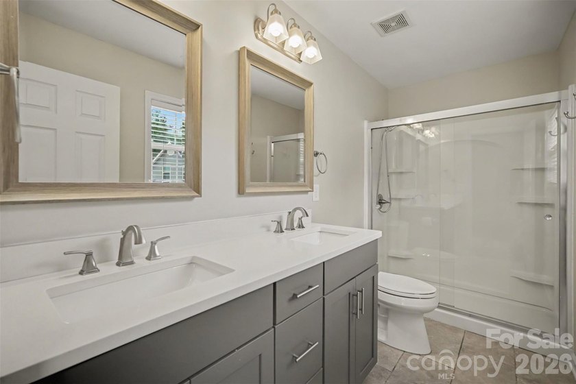 Beautifully renovated, walkable to downtown Belmont, in the - photo 13
