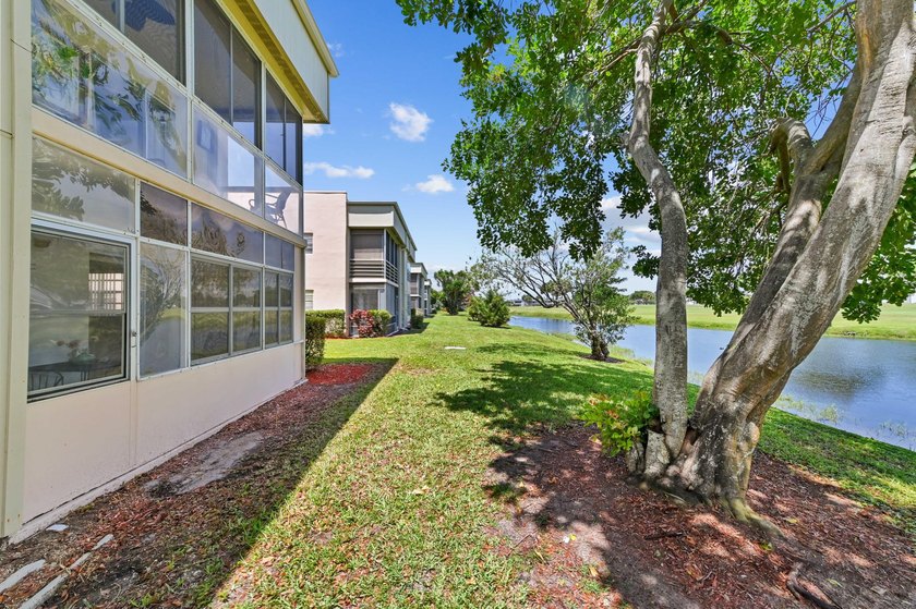 Welcome to 346 Capri H in the vibrant Kings Point community of - photo 17