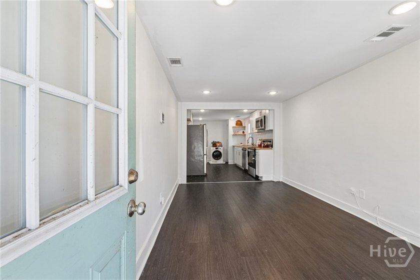 Beautifully restored bungalow featuring off-street parking, new - photo 3