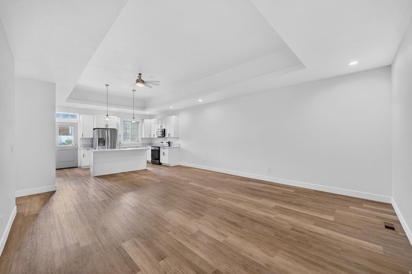 Come enjoy this like-new twin home. Located conveniently near - photo 8