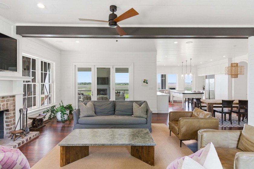 2302 Raven Drive is an exceptional coastal retreat located in - photo 24