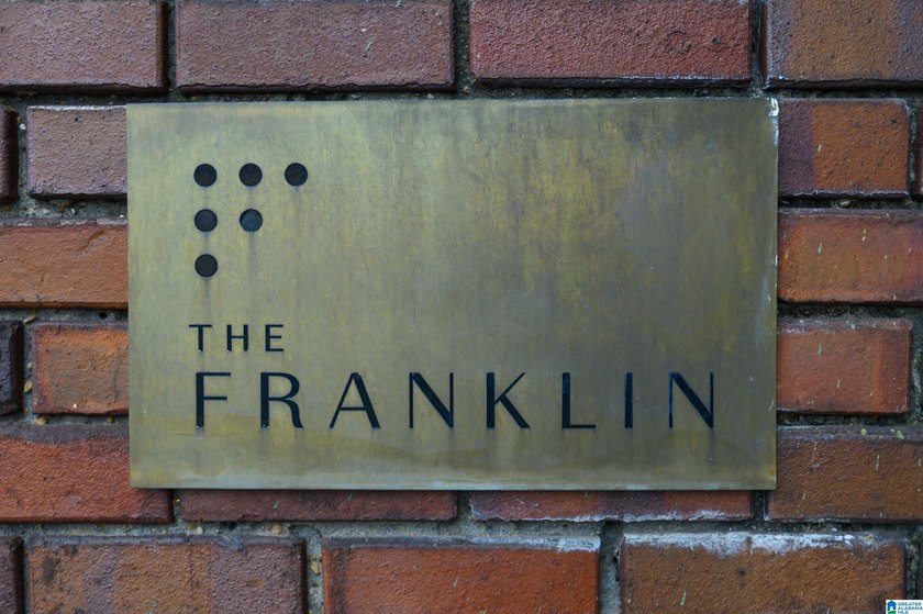 Experience downtown living in Birmingham's Franklin Building - photo 4