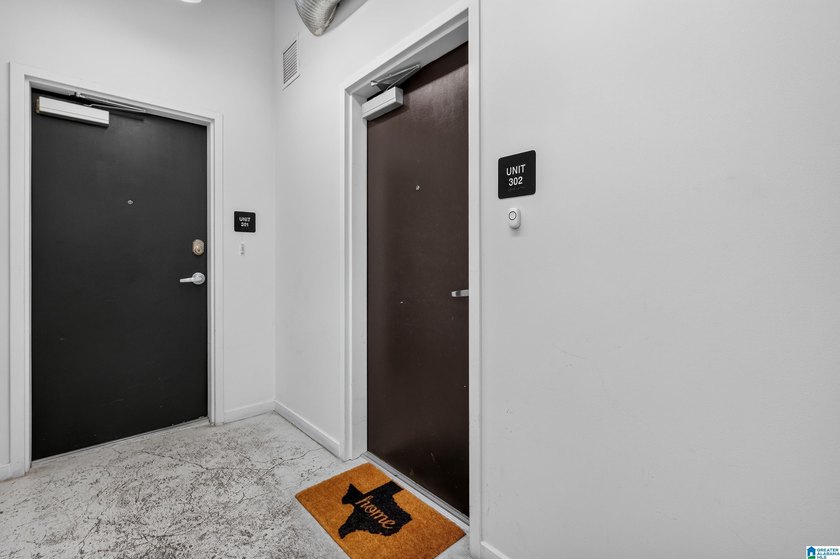 Experience downtown living in Birmingham's Franklin Building - photo 10