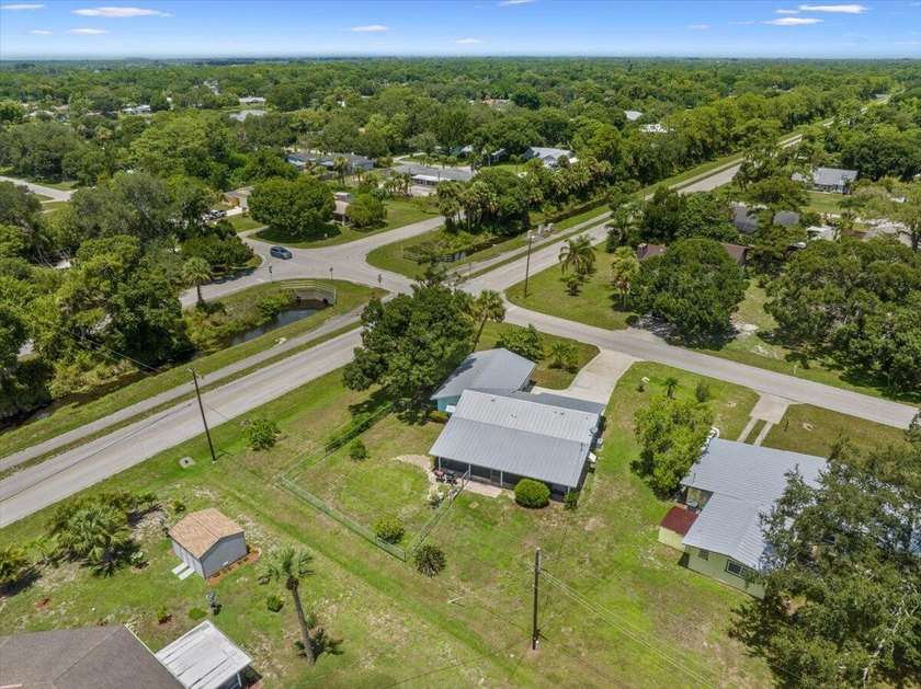 Room for your boat, RV, and more on an oversized corner lot in - photo 32