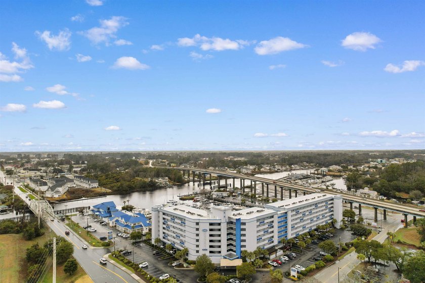 Welcome to waterfront living at its finest in Harbourgate Marina - photo 33