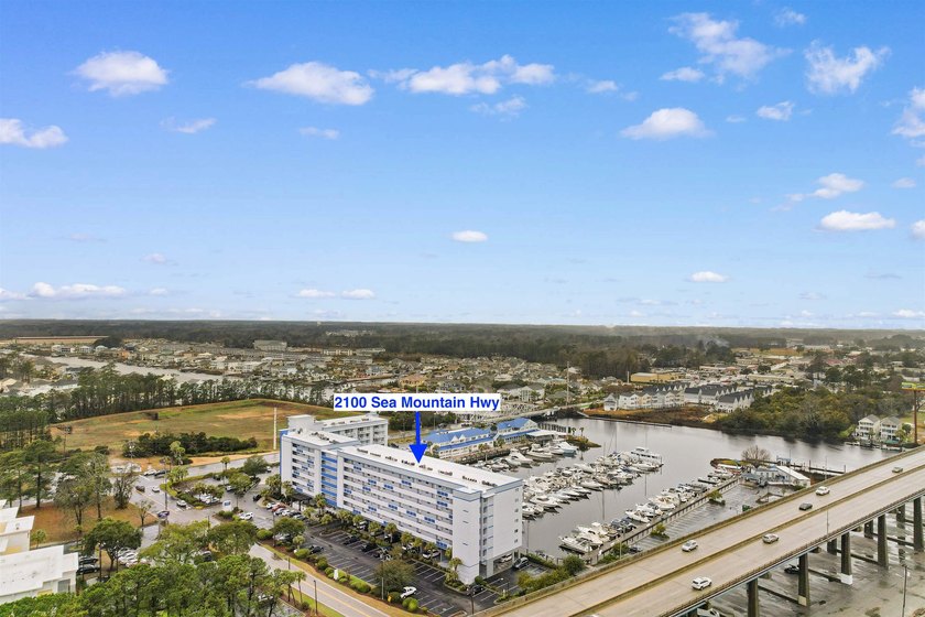 Welcome to waterfront living at its finest in Harbourgate Marina - photo 38