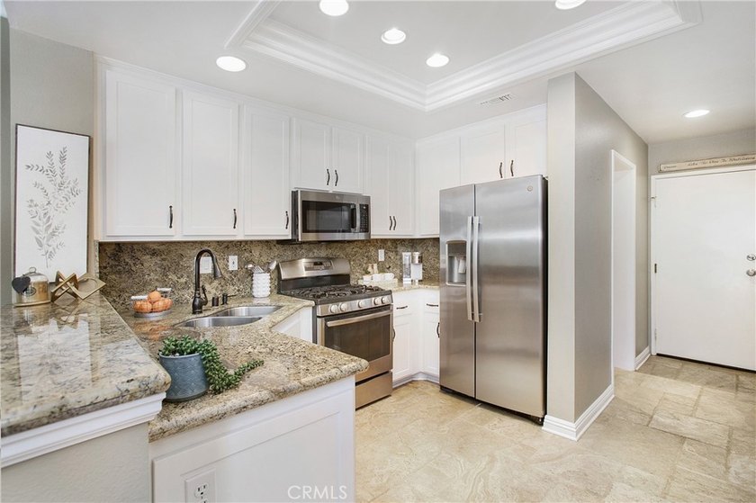 This private corner location feels like a single-family home - photo 10