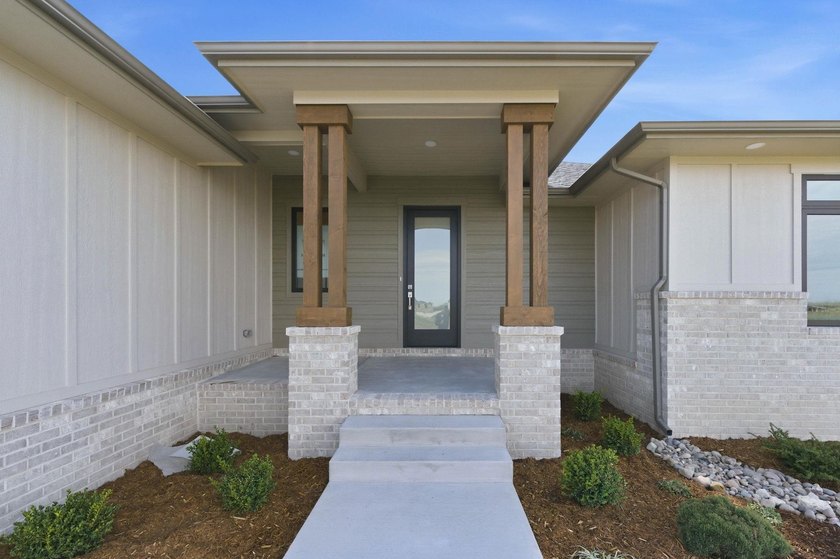 Step into modern comfort with this stunning new construction - photo 2