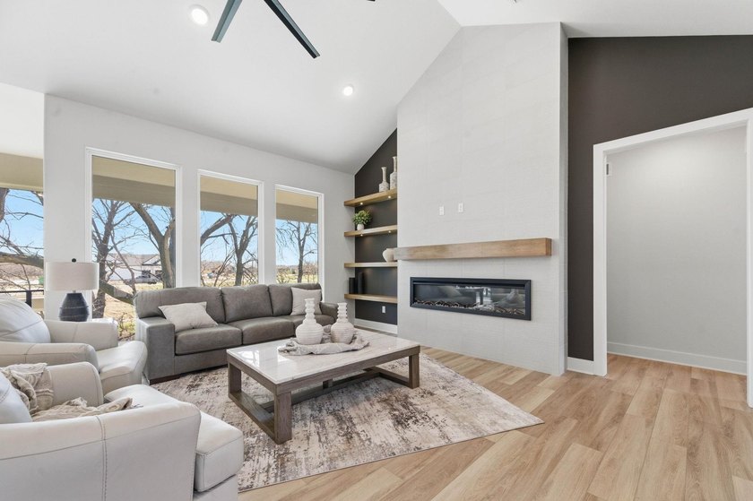 Step into modern comfort with this stunning new construction - photo 4