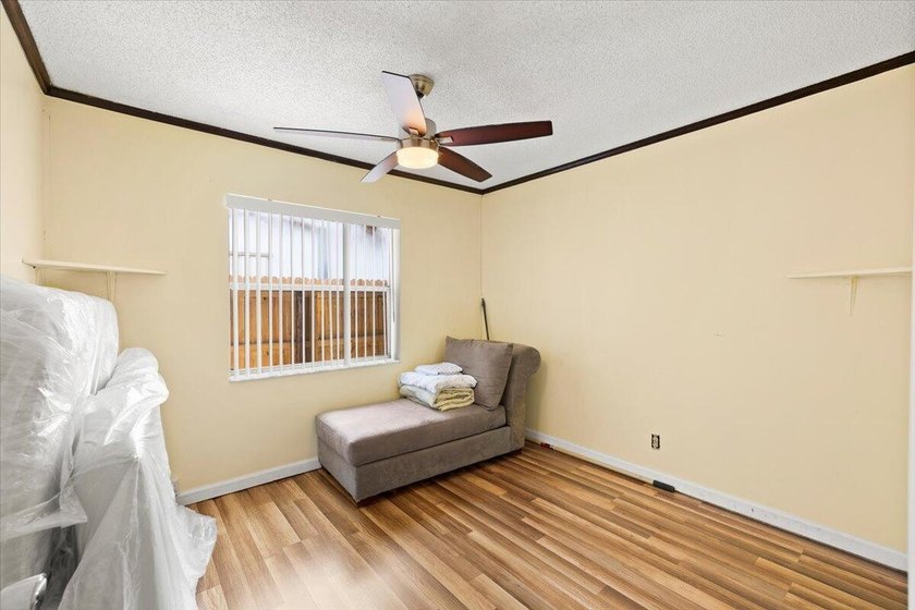 Great opportunity to own this 3-bedroom, 2-bath home in West - photo 17