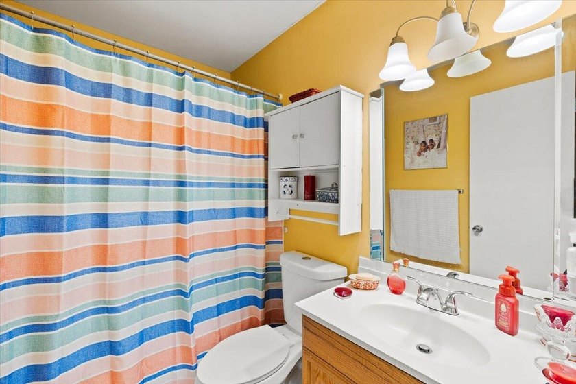 Great opportunity to own this 3-bedroom, 2-bath home in West - photo 18
