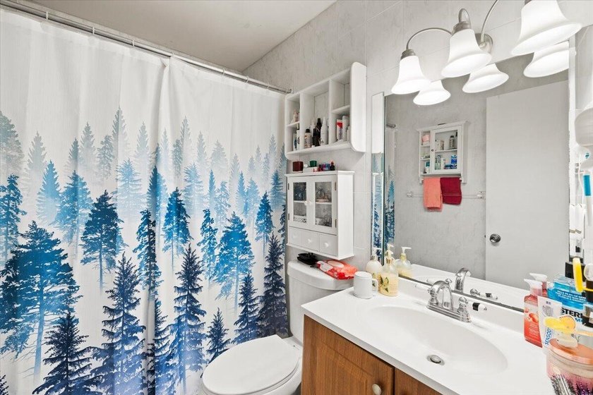 Great opportunity to own this 3-bedroom, 2-bath home in West - photo 19