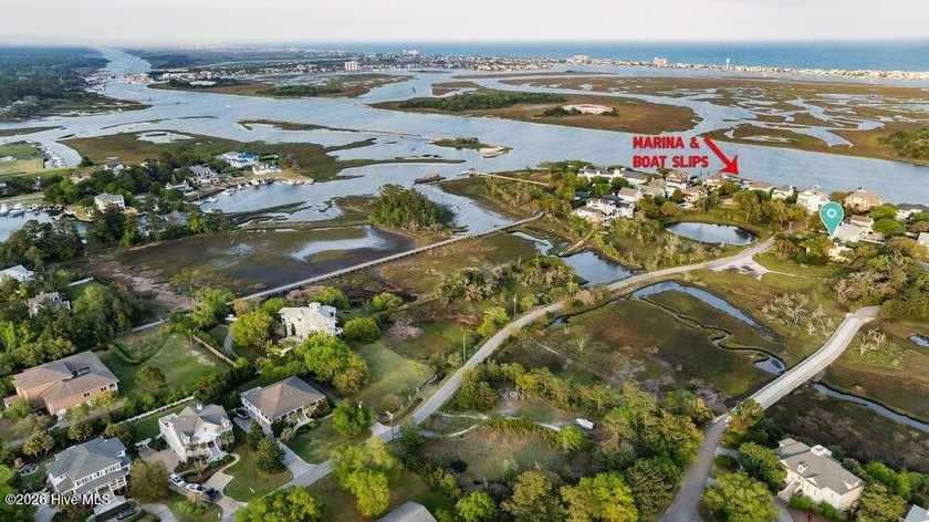This coastal-designed 4 BR, 3.5 bath residence is a perfect home - photo 5