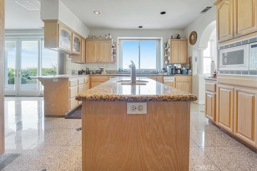 MILLION DOLLAR VIEW!! First time on the market! Stunning Elegant - photo 36
