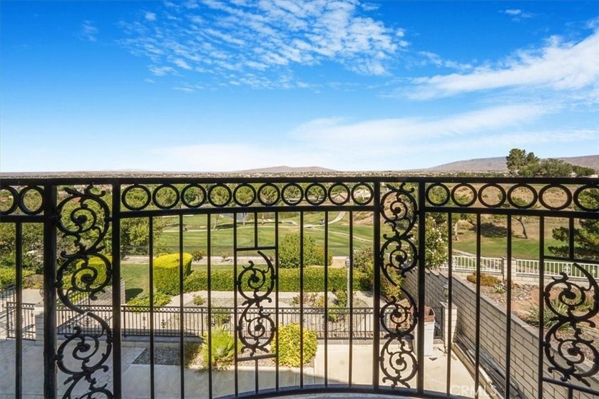 MILLION DOLLAR VIEW!! First time on the market! Stunning Elegant - photo 52