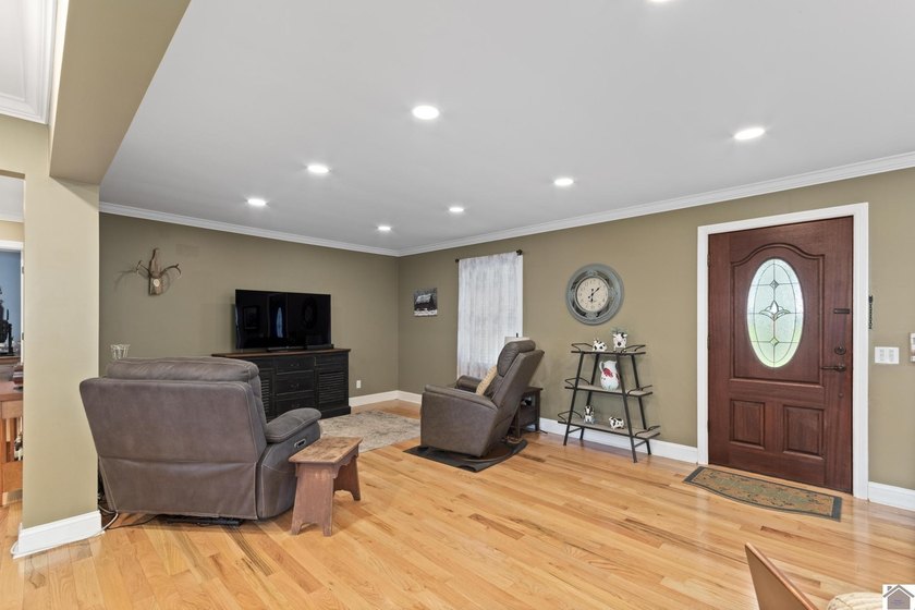 Enjoy the best of country living just minutes from town! This - photo 12