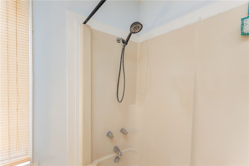 Located in the charming Del Mar historic subdivision you will - photo 22