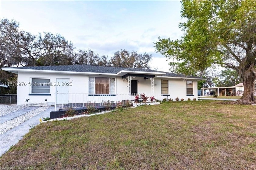 Charming 2-Bedroom Home on a Spacious Corner Lot in Sebring! - photo 37