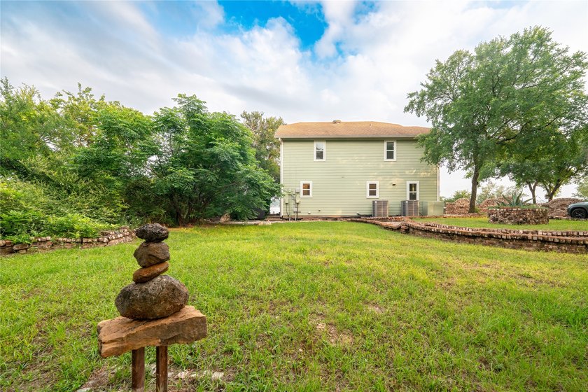 A Rare Lakefront Retreat on Lake Worth, 20 MIN. NW of Down Town - photo 7