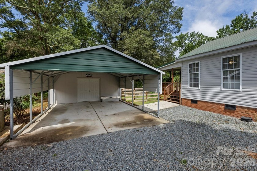 Enjoy peaceful country living with the convenience of nearby - photo 22