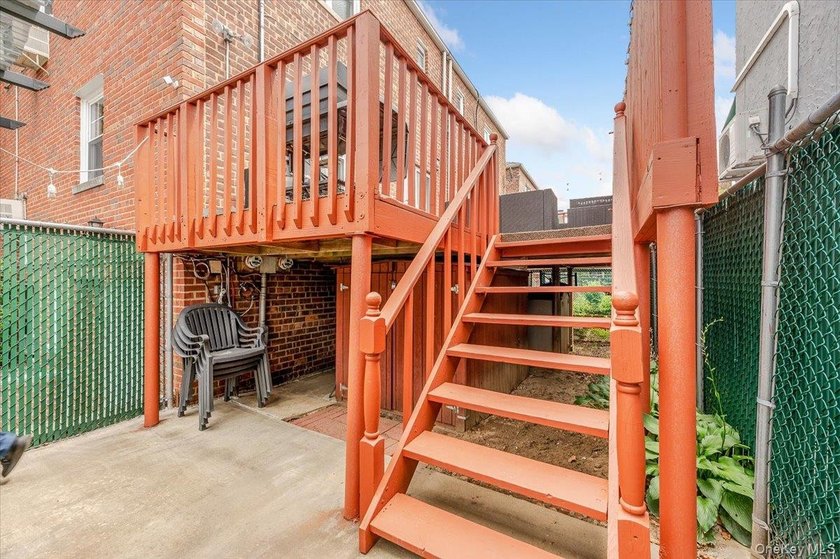 Welcome to 2015 Narragansett Avenue located in the desirable - photo 22